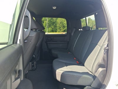 2027 RAM 2500 RAM 2500 TRADESMAN CREW CAB 4X4 6'4' BOX