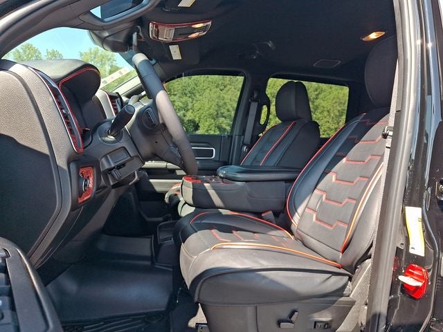 2025 RAM 2500 Big Horn Crew Cab 4x4 6'4' Box