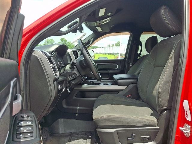 2019 RAM 2500 Big Horn Crew Cab 4x4 6'4' Box