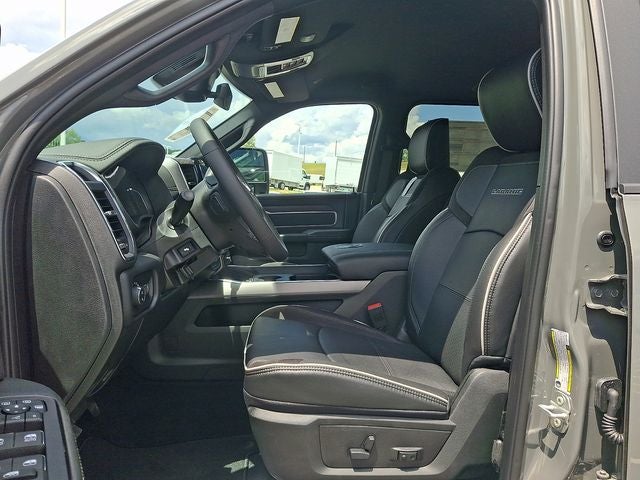 2026 RAM 2500 RAM 2500 LARAMIE CREW CAB 4X4 6'4' BOX