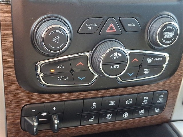 2017 RAM 2500 Laramie Crew Cab 4x4 6'4' Box