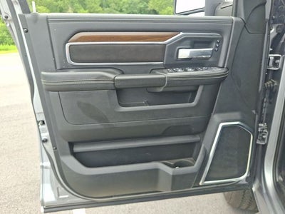 2024 RAM 2500 Laramie Crew Cab 4x4 6'4' Box