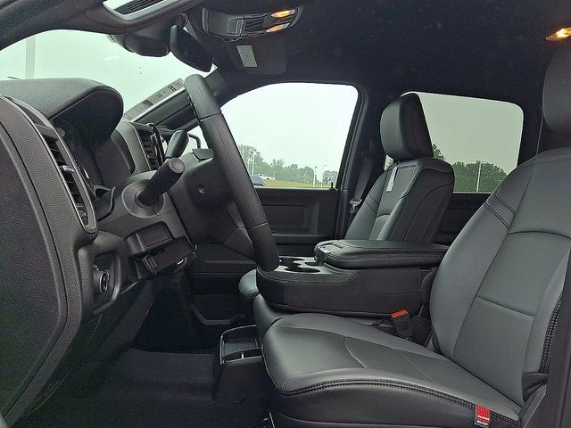 2026 RAM 2500 RAM 2500 TRADESMAN CREW CAB 4X4 8' BOX