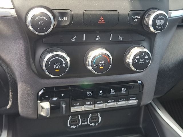 2021 RAM 2500 Big Horn Crew Cab 4x4 8' Box