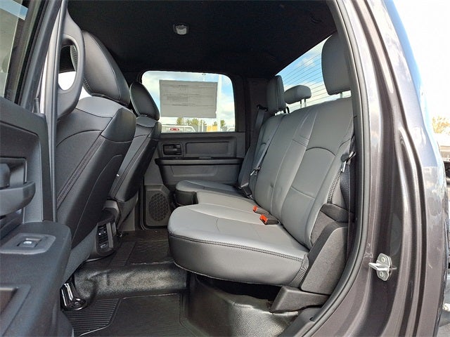 2026 RAM 4500HD RAM 4500 TRADESMAN CHASSIS CREW CAB 4X4 60' CA