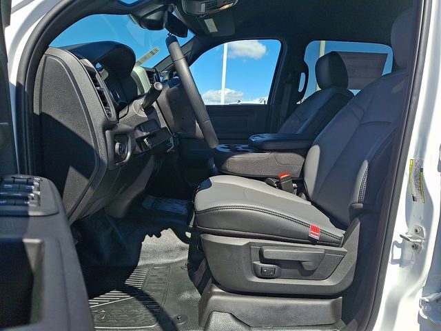 2026 RAM 4500HD RAM 4500 TRADESMAN CHASSIS CREW CAB 4X4 60' CA