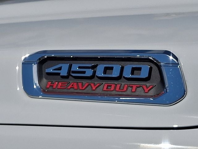 2026 RAM 4500HD RAM 4500 TRADESMAN CHASSIS CREW CAB 4X4 84' CA
