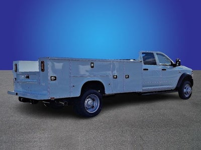 2026 RAM 4500HD RAM 4500 TRADESMAN CHASSIS CREW CAB 4X4 84' CA
