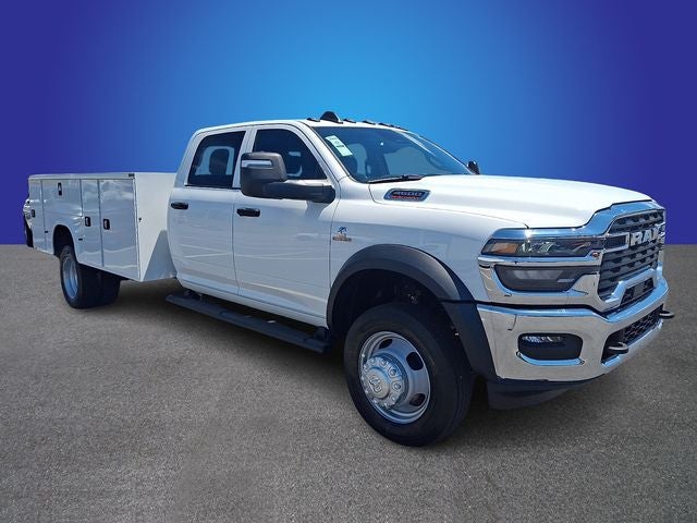 2026 RAM 4500HD RAM 4500 TRADESMAN CHASSIS CREW CAB 4X4 84' CA