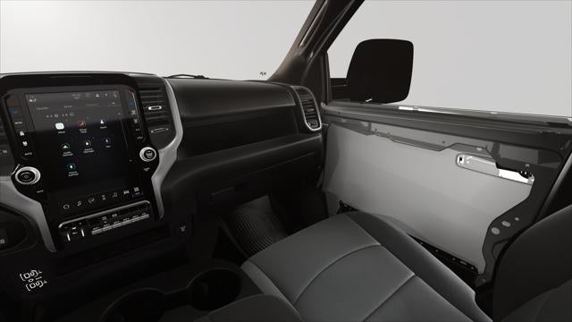 2026 RAM 5500HD RAM 5500 TRADESMAN CHASSIS CREW CAB 4X4 84' CA