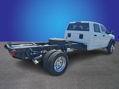 2026 RAM 5500HD RAM 5500 TRADESMAN CHASSIS CREW CAB 4X4 84' CA