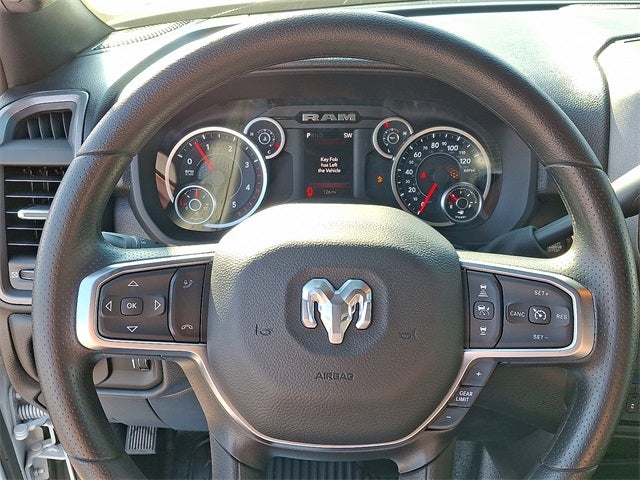 2026 RAM 5500HD RAM 5500 TRADESMAN CHASSIS CREW CAB 4X4 84' CA