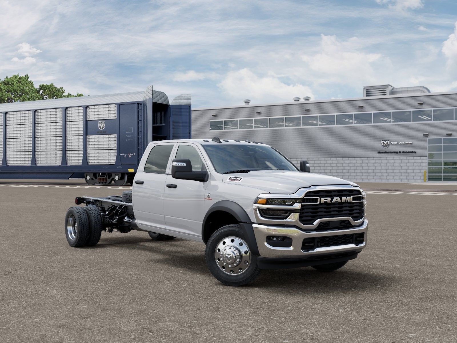 2026 RAM 5500HD RAM 5500 TRADESMAN CHASSIS CREW CAB 4X4 84' CA
