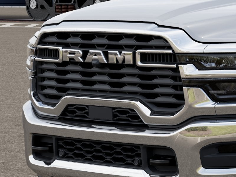2026 RAM 5500HD RAM 5500 TRADESMAN CHASSIS CREW CAB 4X4 84' CA