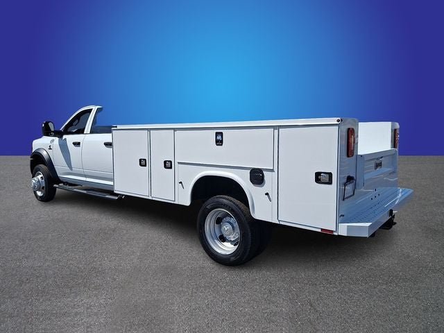 2026 RAM 5500HD RAM 5500 TRADESMAN CHASSIS CREW CAB 4X4 84' CA
