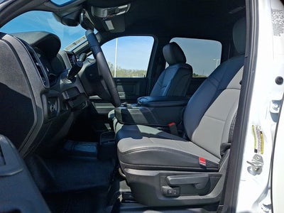 2026 RAM 5500HD RAM 5500 TRADESMAN CHASSIS CREW CAB 4X4 84' CA