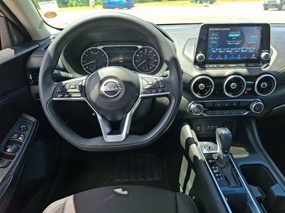 2024 Nissan Sentra SV Xtronic CVT
