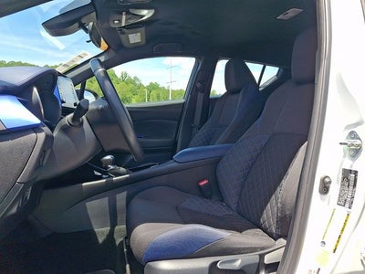 2022 Toyota C-HR XLE
