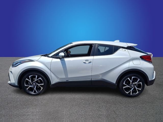 2022 Toyota C-HR XLE